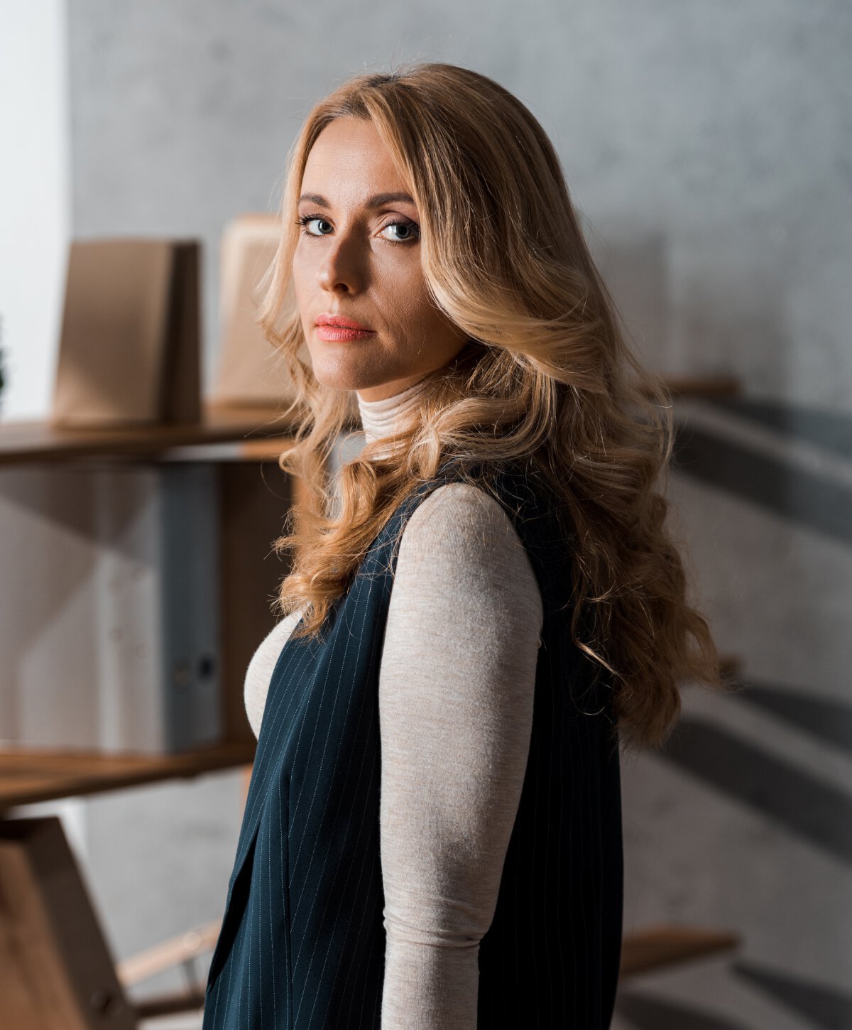 Atlanta facial fat transfer Model with blonde hair